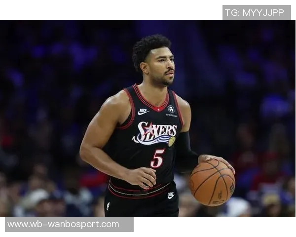 格莱姆斯回应后卫线拥挤问题强调加速比赛节奏提升球队表现