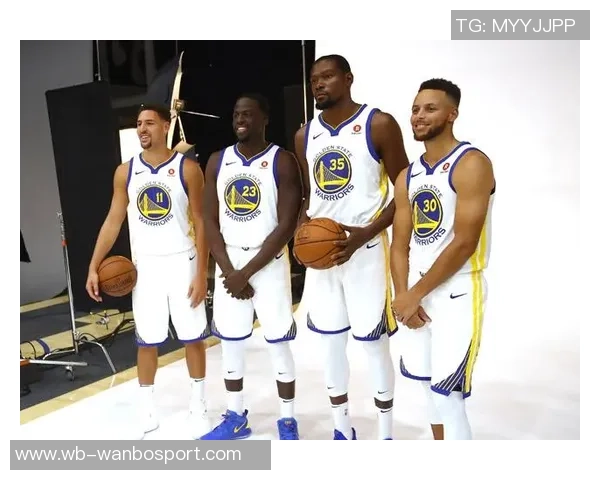 21世纪十大球员评选结果揭晓老詹荣登榜首个人三次入选引关注