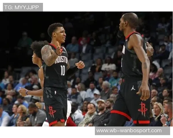 杨健幽默点评休赛期训练成果KD或对小贾表现感到失望