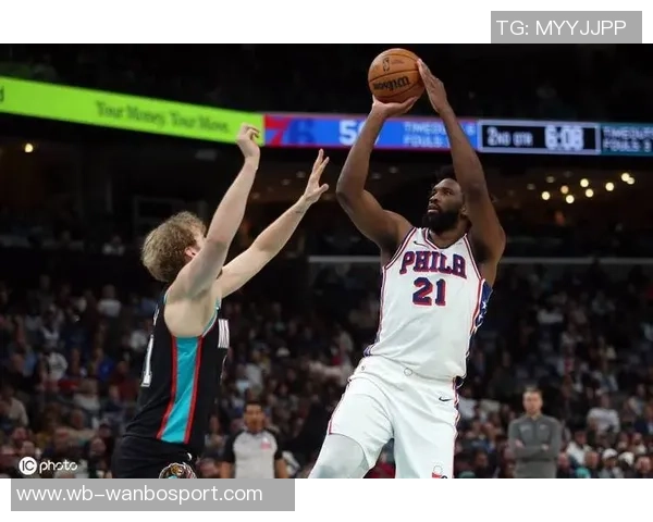 埃奇库姆表现平平24分钟内8投仅4中收获12分4篮板