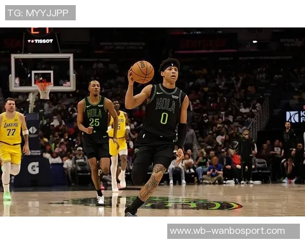 费尔斯表现抢眼12投8中砍下21分6篮板4抢断三分球命中率高达75